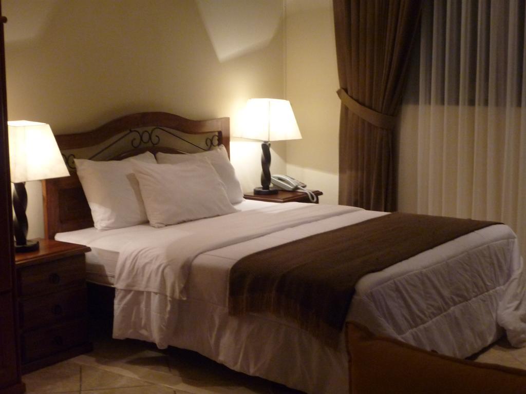 Hotel Casa Bella Miraflores 3*